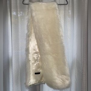 Faux shoulder shawl - Buttons